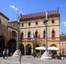 Ravenne Piazza del  Popolo