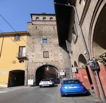 Bologna Porta Torresotto San Vitale