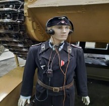 1944 Heer Panzer Schütze mitt Sonderbekleidung der Deutschen Panzertruppen mit Feldmutze 38-40 Sinsheim